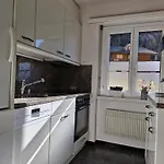 Valere Mountain Лейкербад