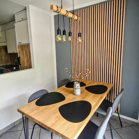 Valere Mountain شقة