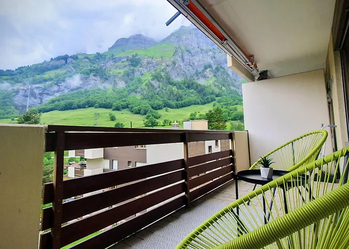 Valere Mountain لوكباد